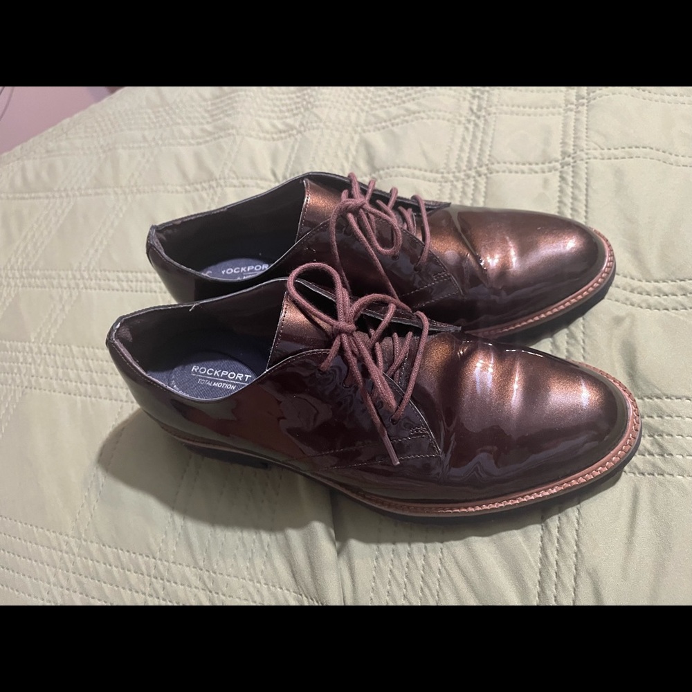 Rockport Oxford lace shoes 8.5 in bronze brown patent leather